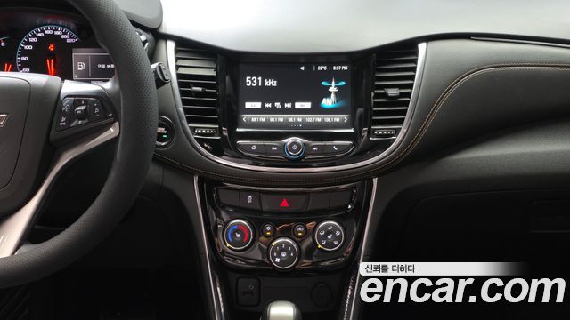 Chevrolet Trax 1.4 Premier 2018 — фото 19