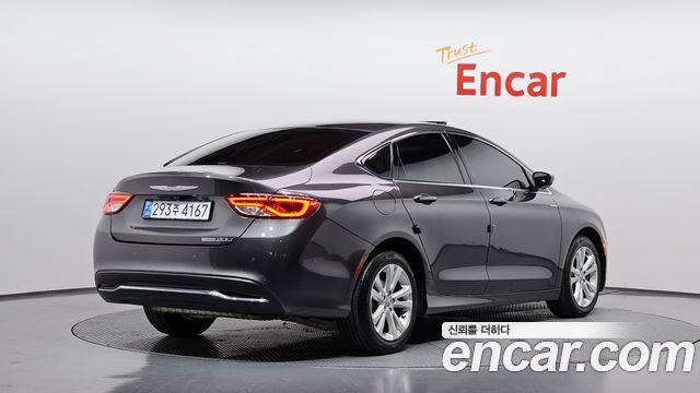Chrysler 200 (II) 2.4 Limited 2015 — фото 2