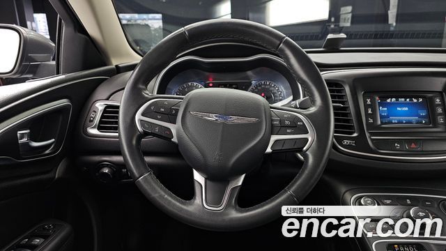 Chrysler 200 (II) 2.4 Limited 2015 — фото 13