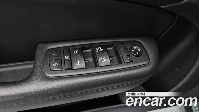 Chrysler 200 (II) 2.4 Limited 2015 — фото 20
