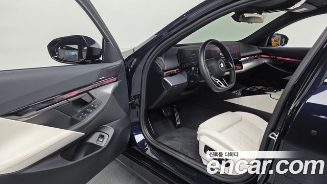 BMW 5 Series (G60) 520i M Sport 2025 — фото 10
