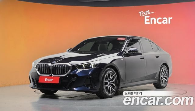 BMW 5 Series (G60) 520i M Sport 2025 — фото 1