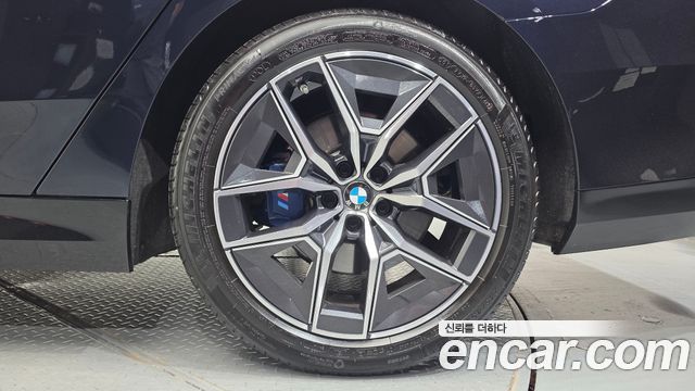 BMW 5 Series (G60) 520i M Sport 2025 — фото 21