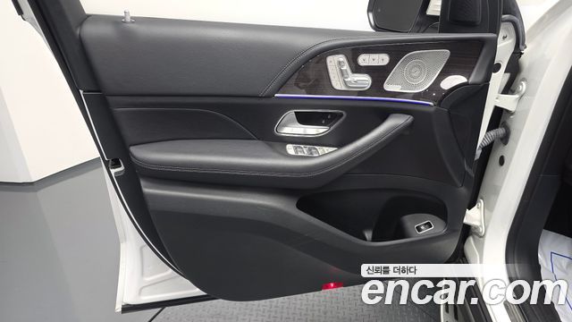 Mercedes-Benz GLE-Class (W167) GLE300d 4MATIC 2023 — фото 24