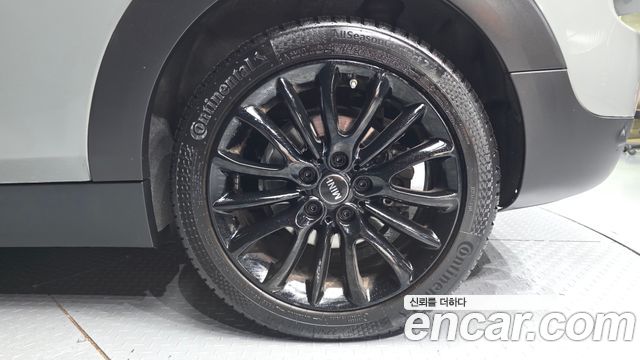 MINI Cooper Clubman Classic Plus Lite 2nd 2022 — фото 21