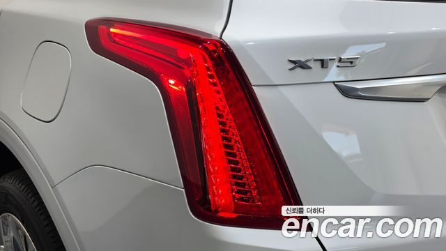 Cadillac XT5 3.6 Platinum 2019 — фото 23
