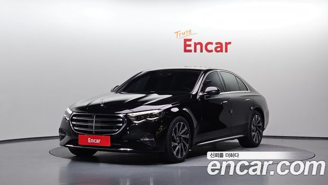Mercedes-Benz E-Class (W214) E300 4MATIC Exclusive 2025 — фото 1