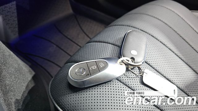 Mercedes-Benz E-Class (W214) E300 4MATIC Exclusive 2025 — фото 17