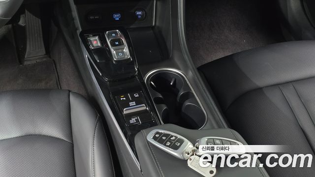 Hyundai Sonata (DN8) 2.0 Premium Family 2021 — фото 9