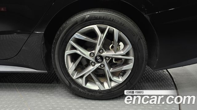Hyundai Sonata (DN8) 2.0 Premium Family 2021 — фото 21