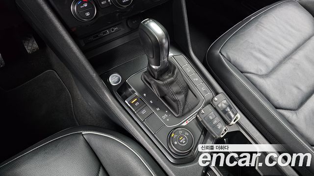 Volkswagen Tiguan (II) 2.0 TDI 4Motion Prestige 2018 — фото 9