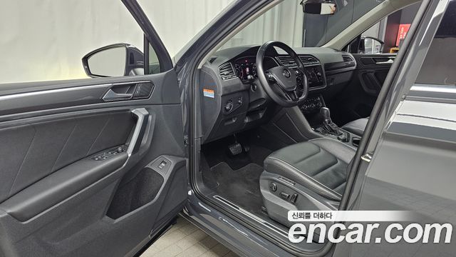 Volkswagen Tiguan (II) 2.0 TDI 4Motion Prestige 2018 — фото 10