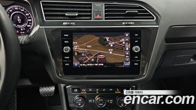Volkswagen Tiguan (II) 2.0 TDI 4Motion Prestige 2018 — фото 12