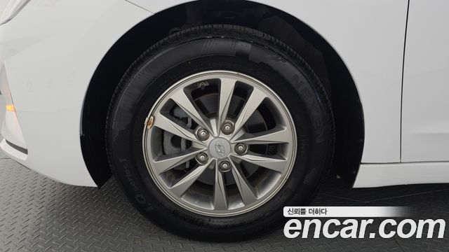 Hyundai Avante (AD) 1.6 Smart 2019 — фото 5