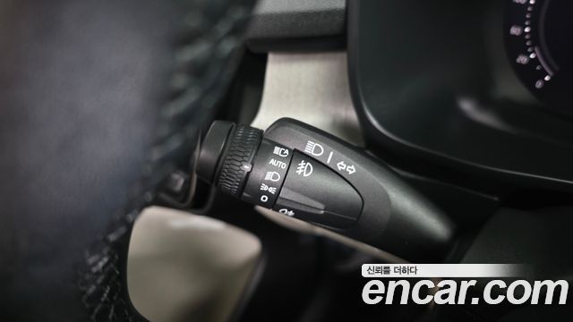 Volvo XC40 B4 Ultimate Bright 2023 — фото 30