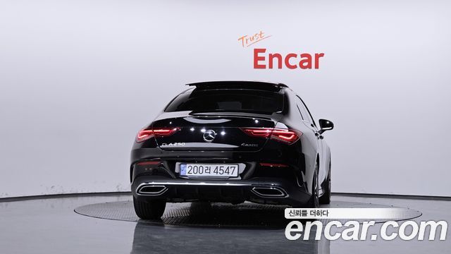 Mercedes-Benz CLA-Class (C118) CLA250 4MATIC 2023 — фото 4
