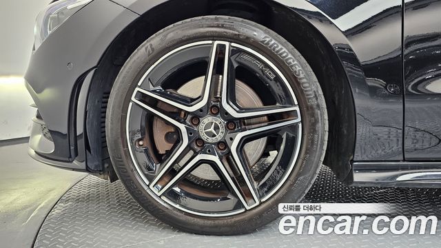 Mercedes-Benz CLA-Class (C118) CLA250 4MATIC 2023 — фото 5