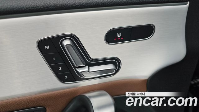 Mercedes-Benz CLA-Class (C118) CLA250 4MATIC 2023 — фото 18