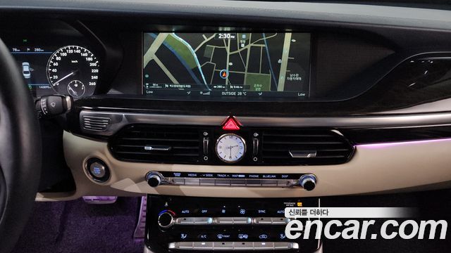 Genesis EQ900 3.8 GDI AWD Premium Luxury 2017 — фото 12