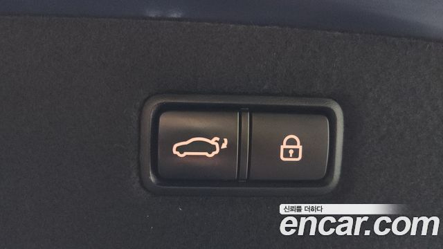 Genesis EQ900 3.8 GDI AWD Premium Luxury 2017 — фото 19