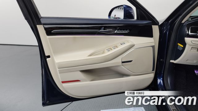 Genesis EQ900 3.8 GDI AWD Premium Luxury 2017 — фото 24