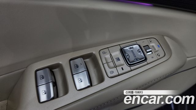 Genesis EQ900 3.8 GDI AWD Premium Luxury 2017 — фото 29