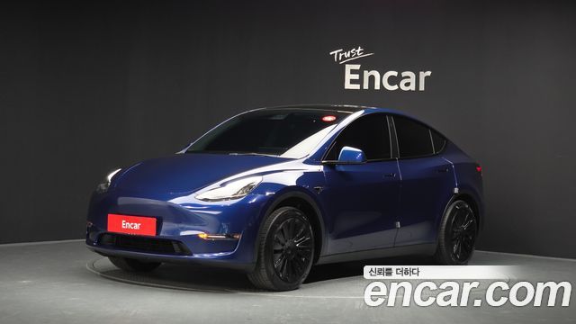 Tesla Model Y Standard Range RWD