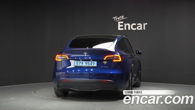 Tesla Model Y Standard Range RWD 2021 — фото 4