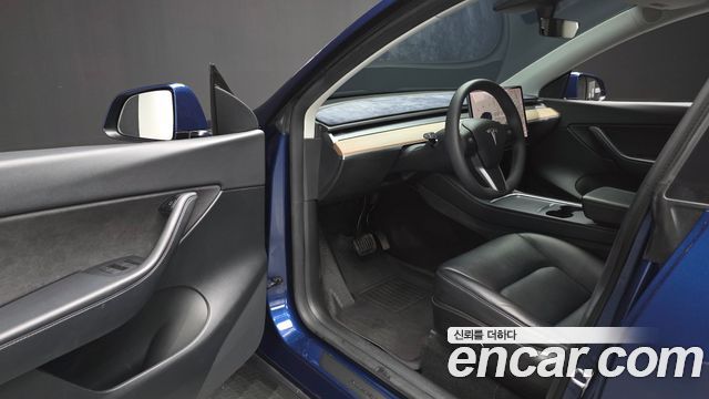 Tesla Model Y Standard Range RWD 2021 — фото 10