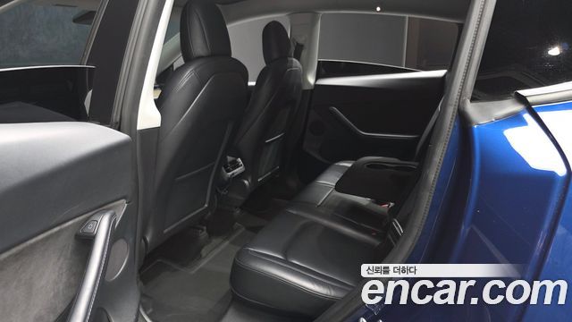 Tesla Model Y Standard Range RWD 2021 — фото 12