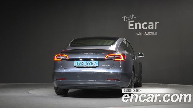 Tesla Model 3 Long Range AWD 2020 — фото 4