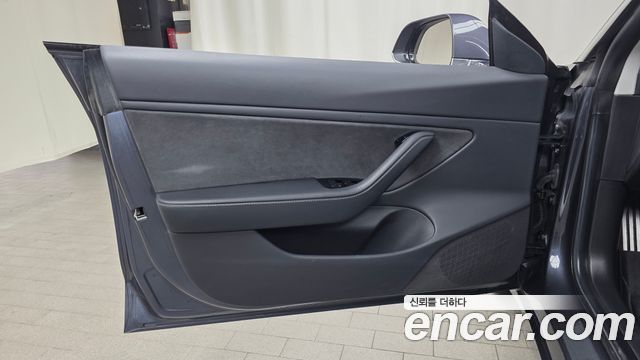 Tesla Model 3 Long Range AWD 2020 — фото 24