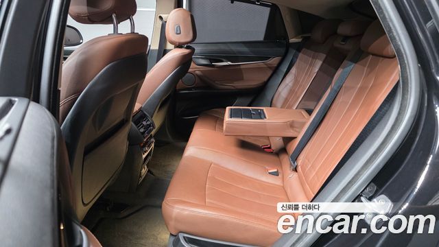 BMW X6 (F16) xDrive 30d 2016 — фото 12