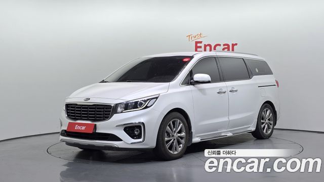 Kia Carnival 9-Seater Prstige 2020 — фото 1