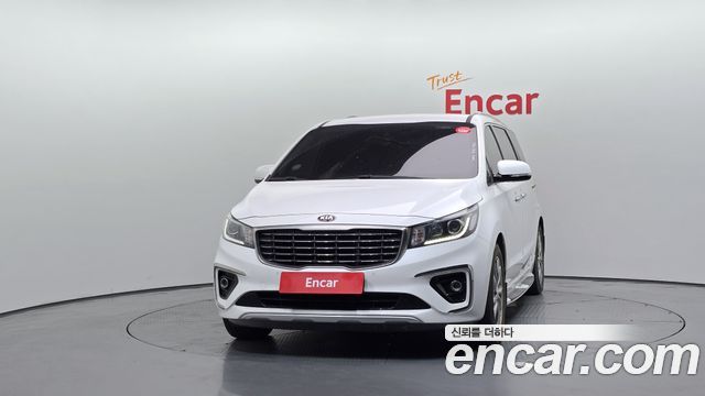 Kia Carnival 9-Seater Prstige 2020 — фото 3