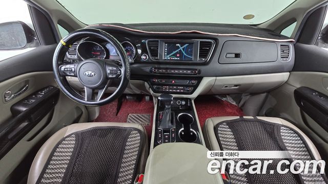 Kia Carnival 9-Seater Prstige 2020 — фото 7
