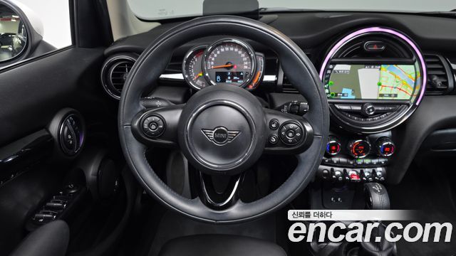 MINI Cooper 5Door HIGH 3rd 2019 — фото 13