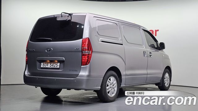 Hyundai Grand Starex Van 3-Seater Smart 2021 — фото 2