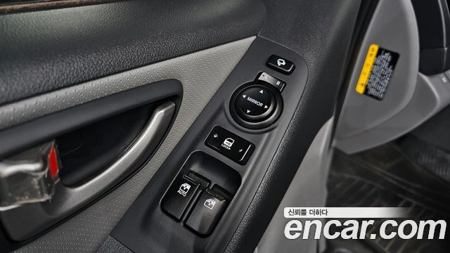 Hyundai Grand Starex Van 3-Seater Smart 2021 — фото 13
