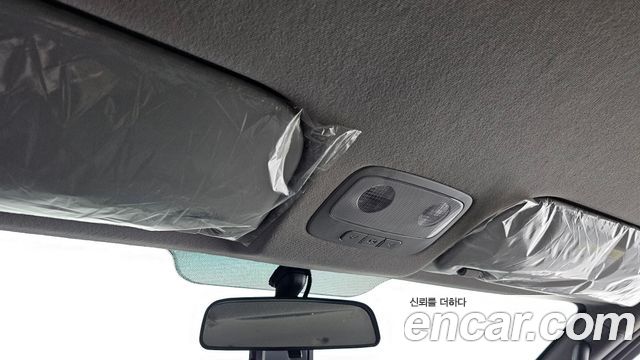 Hyundai Grand Starex Van 3-Seater Smart 2021 — фото 18