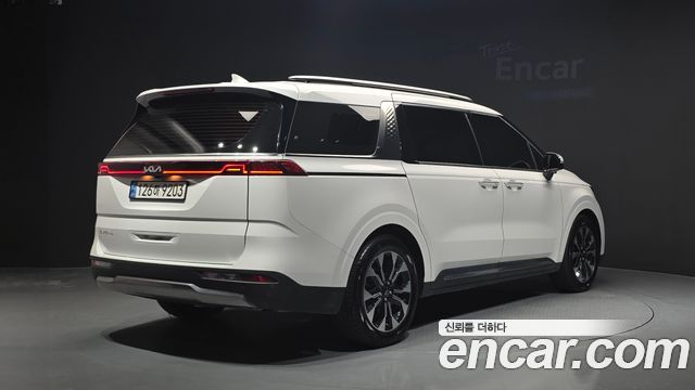 Kia Carnival (IV) Gasoline 9-Seater Noblesse 2023 — фото 2