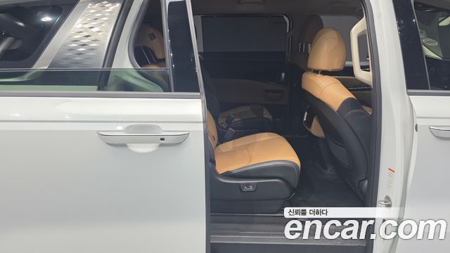 Kia Carnival (IV) Gasoline 9-Seater Noblesse 2023 — фото 12