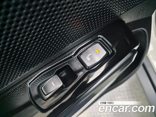 KG Mobility (SsangYong) Very New Tivoli Gasoline 1.5 2WD V3 2022 — фото 20
