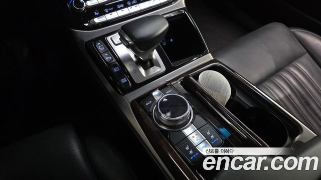 Genesis EQ900 3.8 GDI AWD Premium Luxury 2018 — фото 9