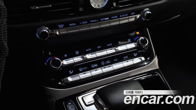 Genesis EQ900 3.8 GDI AWD Premium Luxury 2018 — фото 19