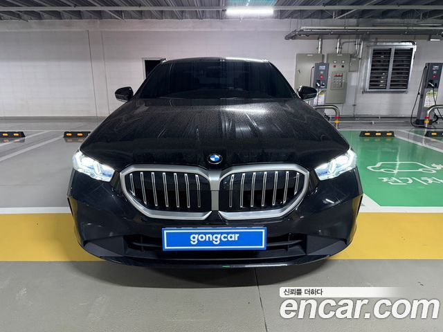 BMW 5 Series (G60) 520i 2025 — фото 3