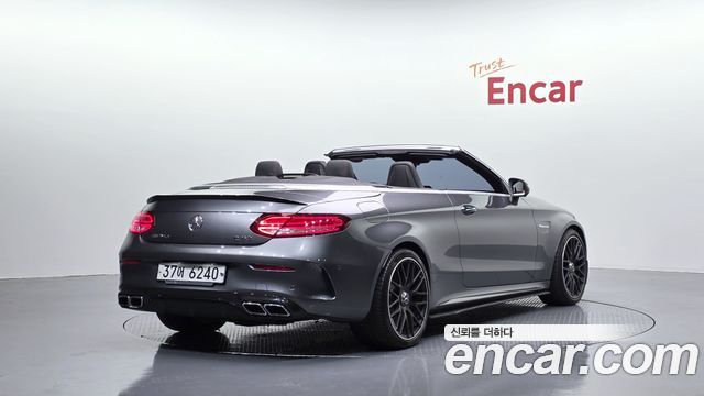 Mercedes-Benz C-Class (W205) C63 AMG Cabriolet 2017 — фото 2