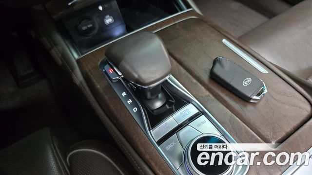 Kia K9 3.8 GDI AWD Grand Platinum 2020 — фото 9