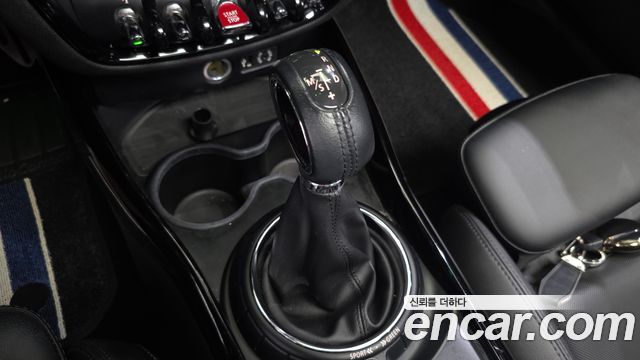 MINI Cooper D Clubman High 2nd 2018 — фото 9