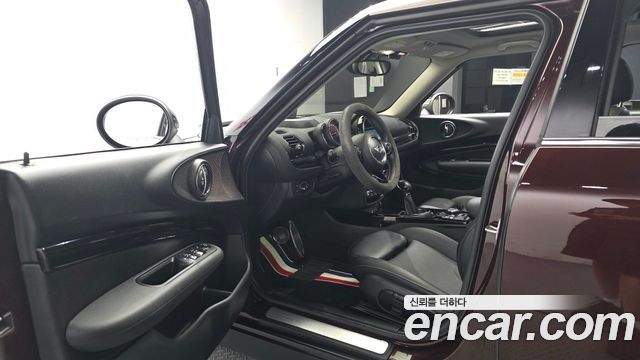 MINI Cooper D Clubman High 2nd 2018 — фото 10